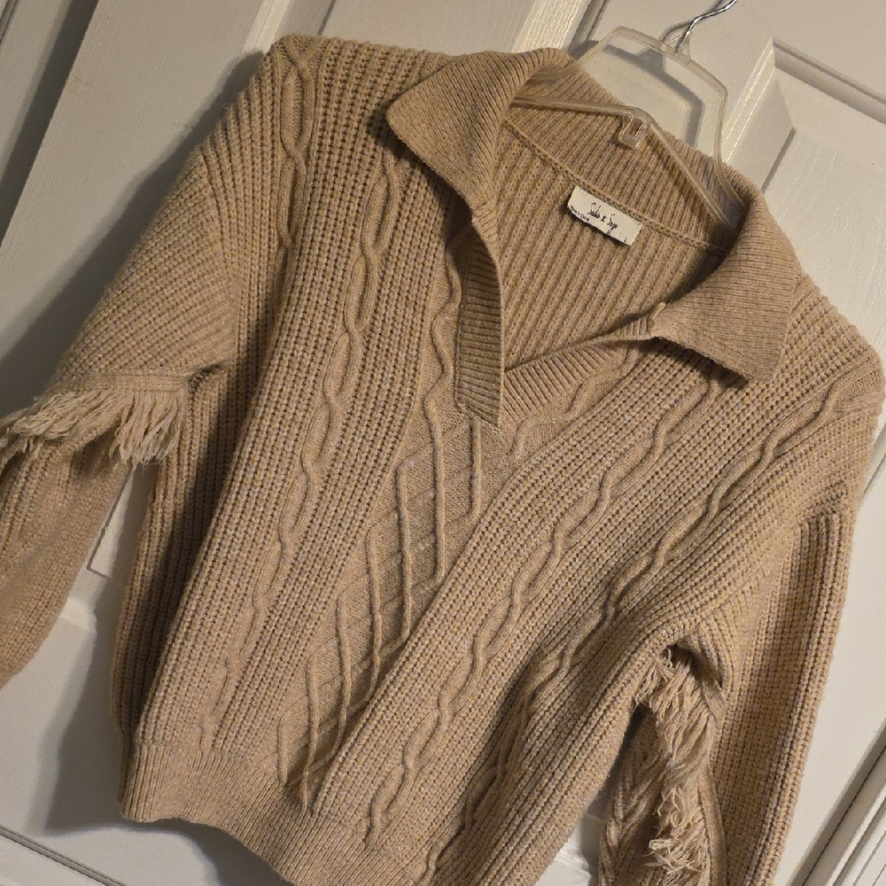 Stylish Beige V-Neck Cable Knit Sweater